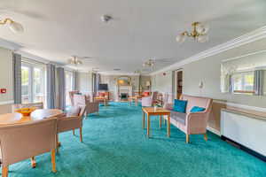 Communal Lounge- click for photo gallery